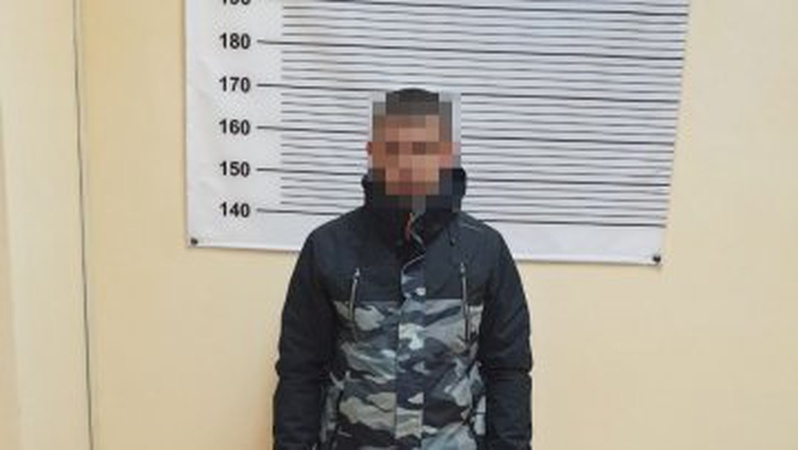 Вдавав із себе словенця: на «Ягодині» затримали українця з підробленими документами