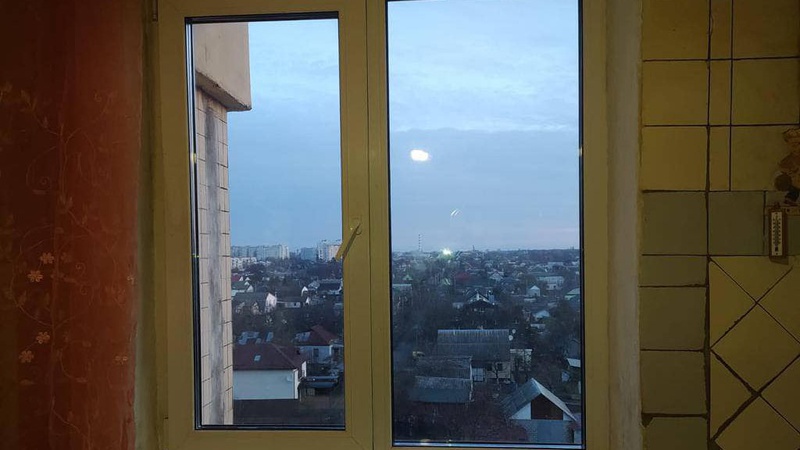 Мама прибігла на кухню, але було пізно: з вікна 7-го поверху випав 4-річний хлопчик