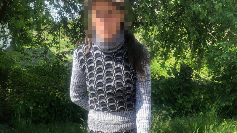 Зловили дівчину, яка винесла з хати волинянки усе золото