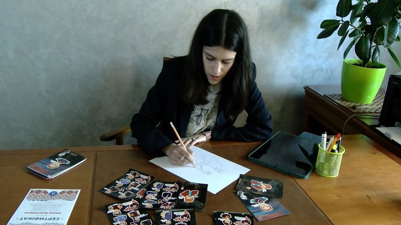 Студентка ВНУ отримала спецвідзнаку за створення літературних подкастів