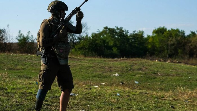Військовий, який втратив ногу, знову повернувся на фронт