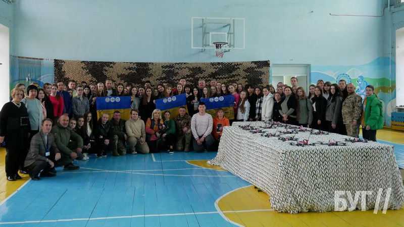 Студенти трьох коледжів з Волині закупили для військових дрони-камікадзе