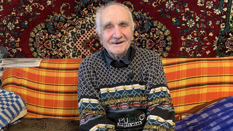 Віддав все, що назбирав за життя: пенсіонер переказав на армію 400 тисяч гривень