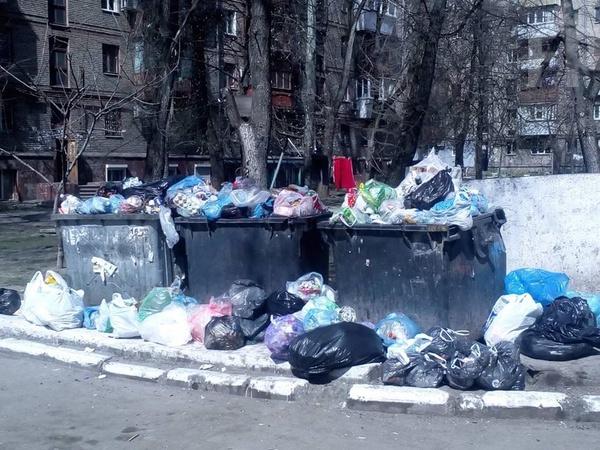Муніципали показали як лучани нариваються на штрафи