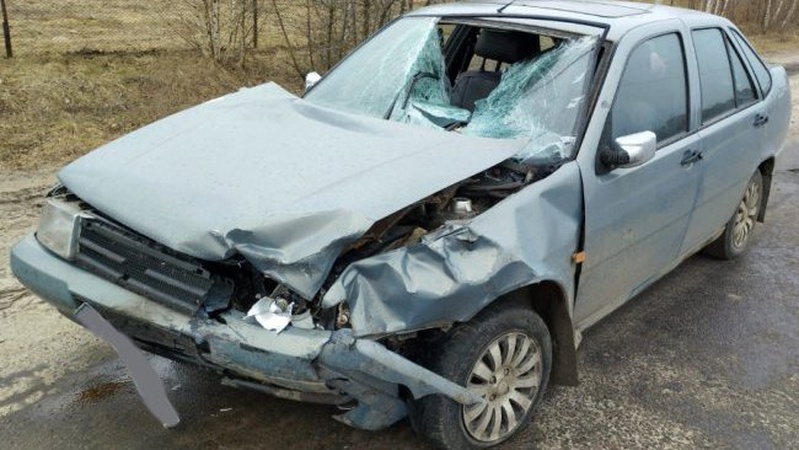 На Волині мотоцикліст зіткнувся з легковиком: його госпіталізували