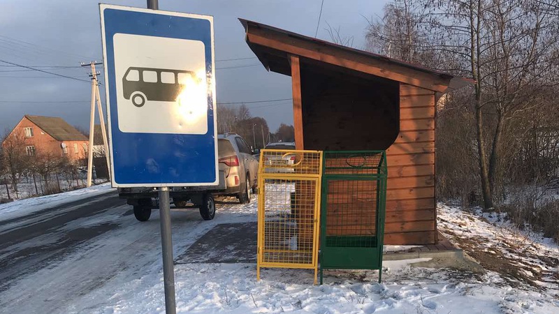 У Ратному встановили нові контейнери для фасування сміття