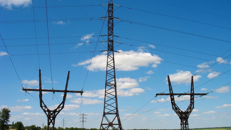 Внаслідок ракетного обстрілу у Луцьку знищено об’єкт енергетики