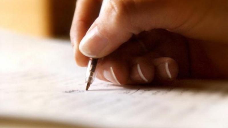 Про що в листі-прощанні писала лучанка, яка намагалась вбити себе та доньку