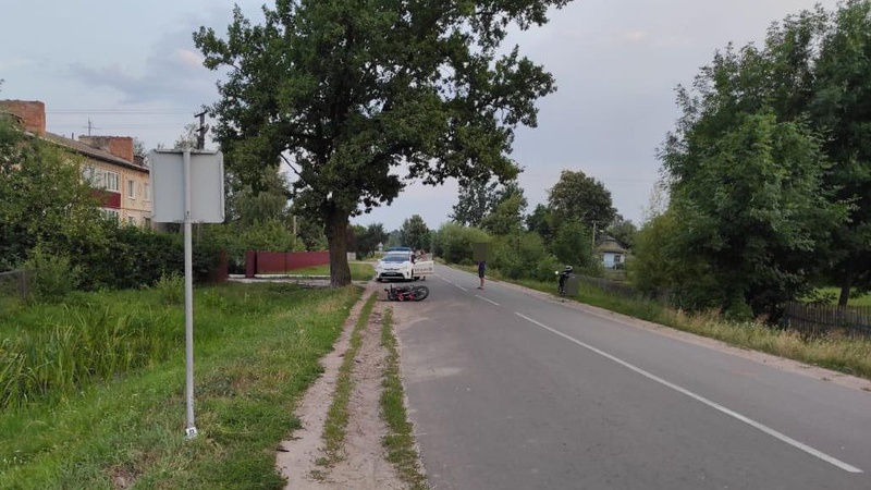 На Волині п’яний 22-річний мотоцикліст збив 11-річну дівчину: постраждала у важкому стані