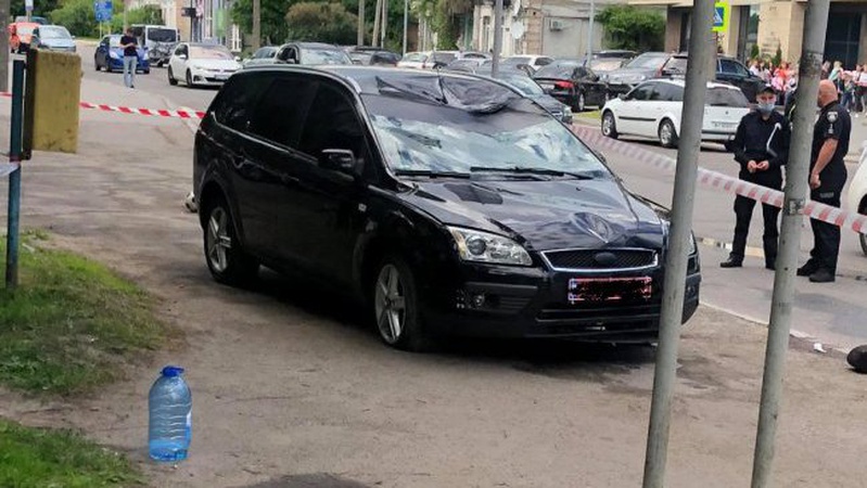 Водія, який збив батька з двома дітьми на переході у Луцьку, посадять на 6 років. ВІДЕО