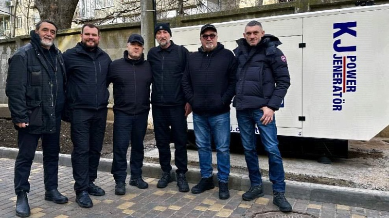 Охорона правопорядку- без перебоїв: волонтери ГО «Важливі дії» передали генератор поліцейським Одещини