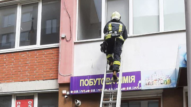 У зачиненій квартирі в Луцьку знайшли мертвого чоловіка