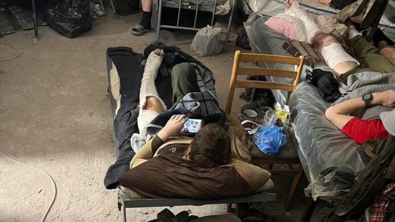 Операції в середньовічних умовах: лейтенант про тяжку ситуацію в Маріуполі