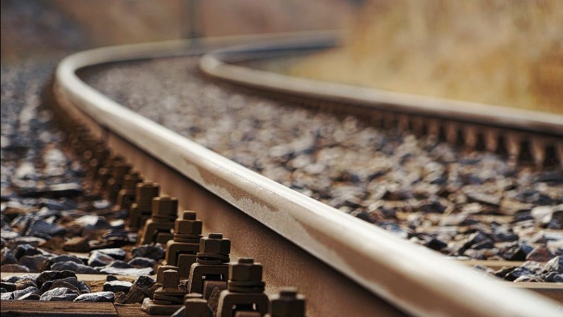 Лежав на колії: на Волині потяг на смерть збив людину