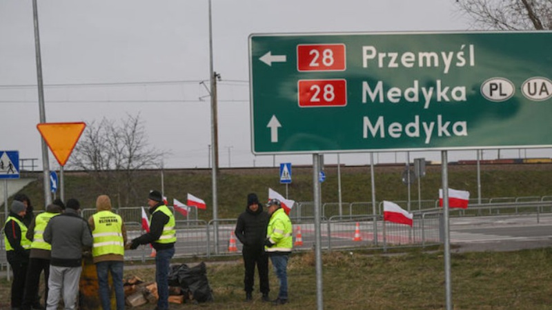 Польські фермери припинили блокаду «Шегині-Медика», – віцеміністр Польщі