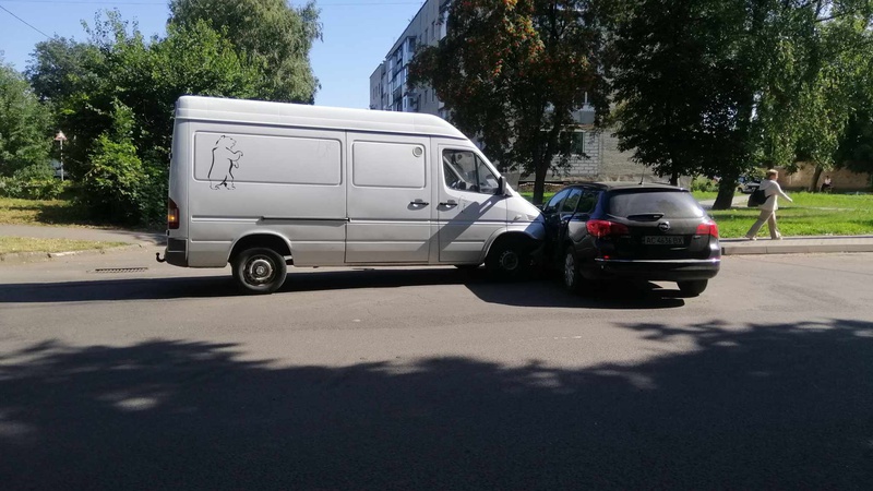 У Луцьку на Даньшина сталася ДТП