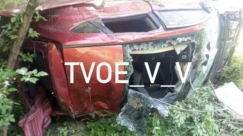 Не впорався з керуванням та злетів у кювет: у ДТП на Волині постраждав водій