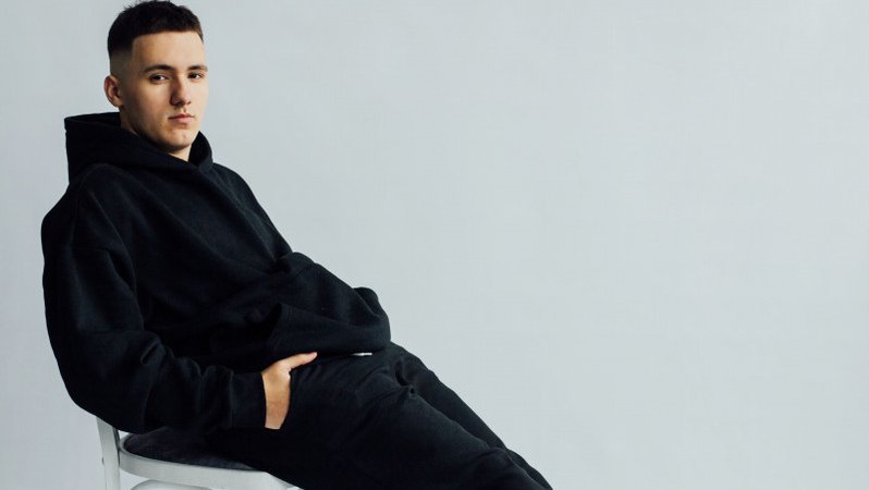 Вривається у топ: волинський співак Yaktak випустив новий трек