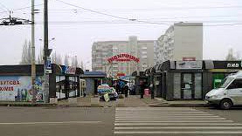 Судитимуть азербайджанця, який зарізав на ринку у Луцьку чоловіка