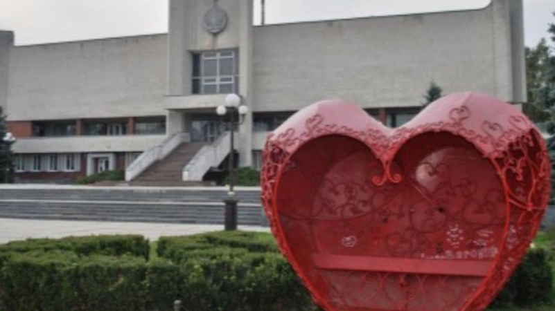 Луцькрада порушила закон при проведенні тендеру на проєкт реконструкції площі Героїв Майдану