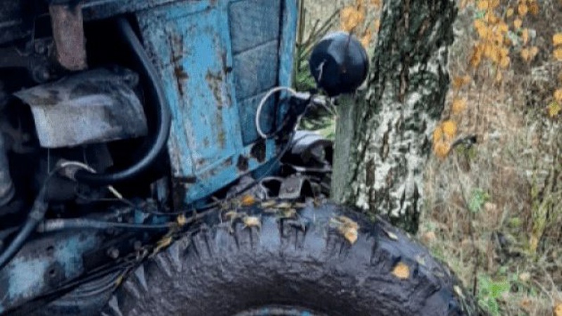 На Волині трактор наїхав на водія