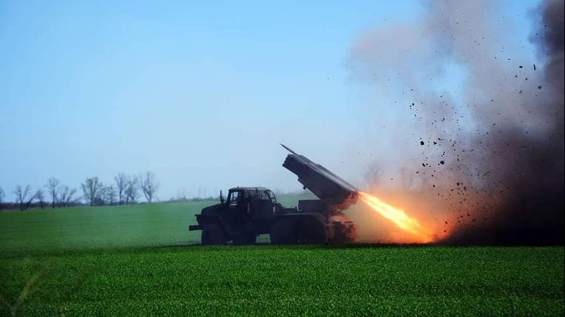 На території Донеччини і Луганщини українські захисники відбили за добу 10 атак ворога