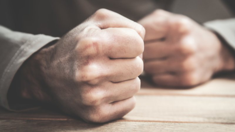 Волинянин через ревнощі побив співмешканку палицею до смерті