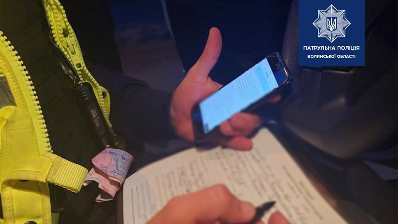 На Волині п’яна водійка хотіла підкупити патрульних