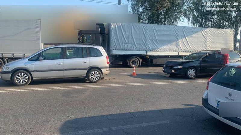 Алкоголь у 25 разів перевищував норму: у Луцьку п’яний водій в’їхав в легковик