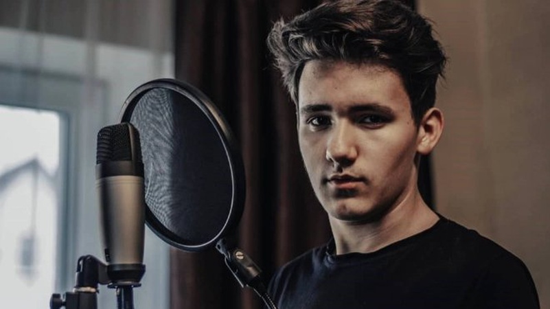 «Якщо дівчатам відгукуються мої пісні, я щасливий», - популярний співак з Волині про пісні та кар’єру