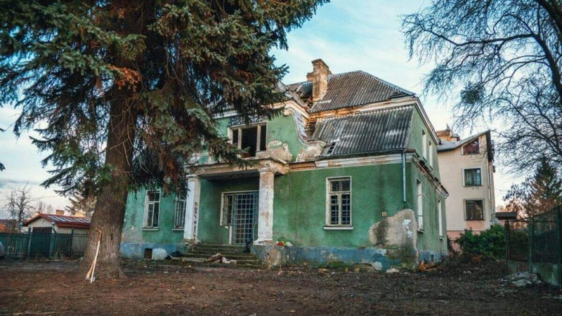 У центрі Луцька зносять історичну будівлю