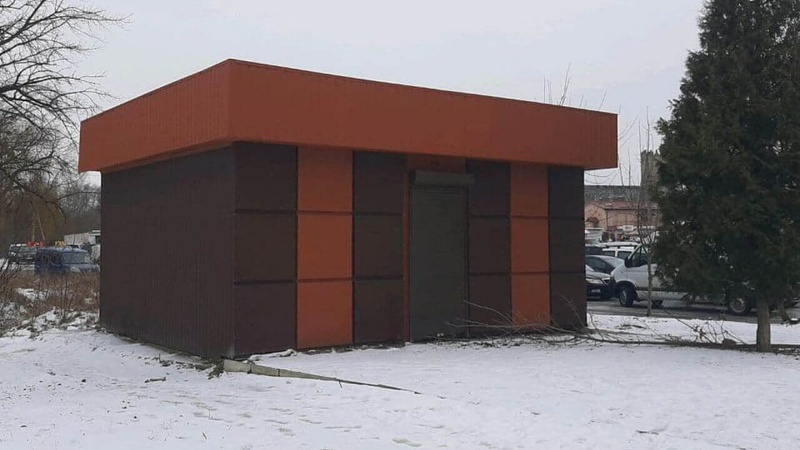 У Луцьку хочуть демонтувати вбиральню поблизу Центрального ринку