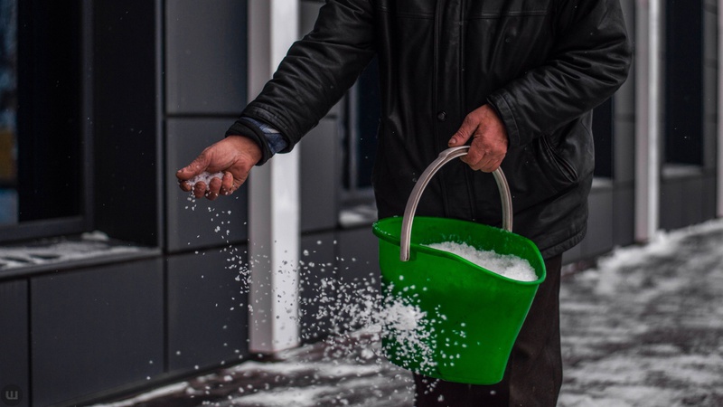 Луцьк хоче закупити солі для посипання доріг на 6 мільйонів гривень