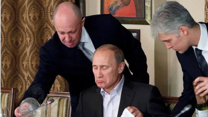 «Кухар» путіна вимагає заблокувати YouTube у росії