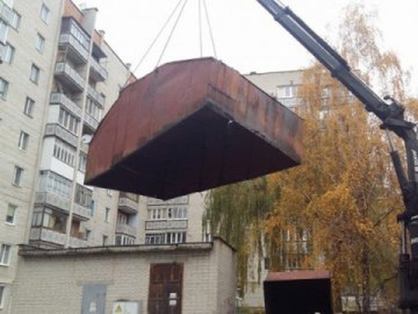 У Луцьку муніципали демонтуватимуть конструкції