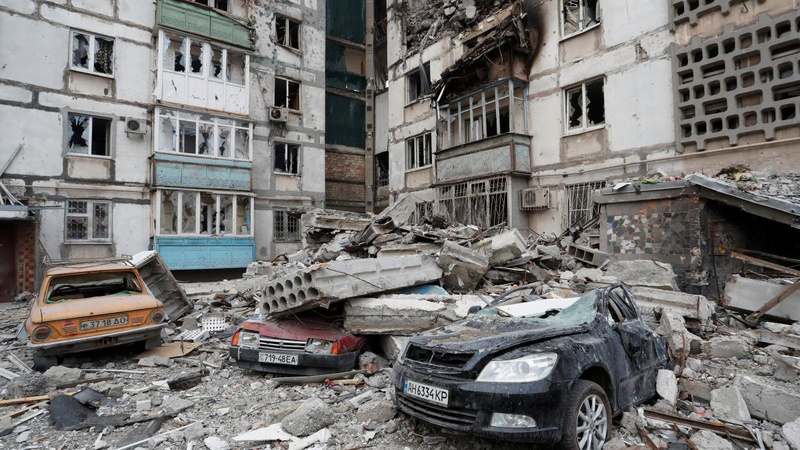 У Маріуполі загинули десятки тисяч людей, – Зеленський