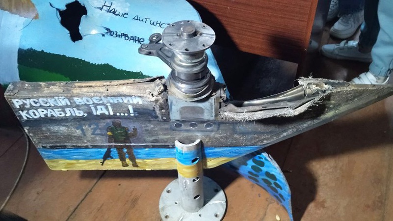 На Волині діти розмальовують гільзи та уламки ракет