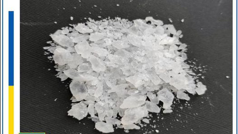 На Волині 34-річний чоловік збував психотропи та організував притон у гаражі