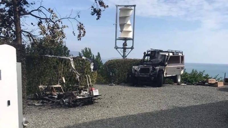 Російському пропагандисту Кисельову спалили дві машини в окупованому Криму