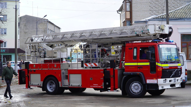 Волинські рятувальники отримали обладнання від волонтерів з Британії