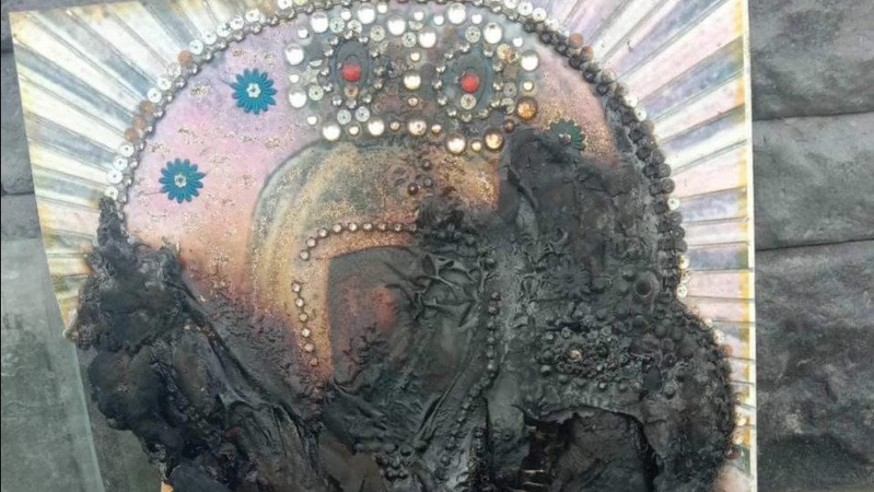 У селі на Волині вандали спалили чудотворну ікону Пресвятої Богородиці