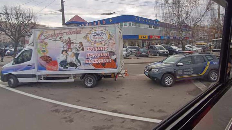 У Луцьку – ДТП: в автобуса – розбите скло