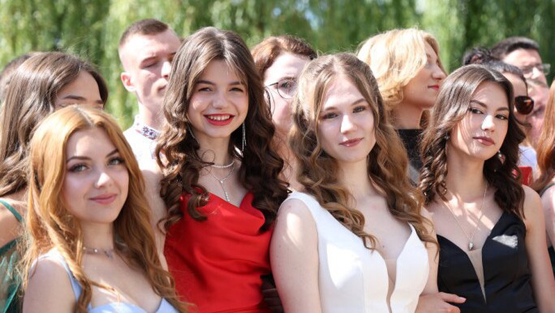 Найуспішніші випускники шкіл Луцької громади отримали медалі