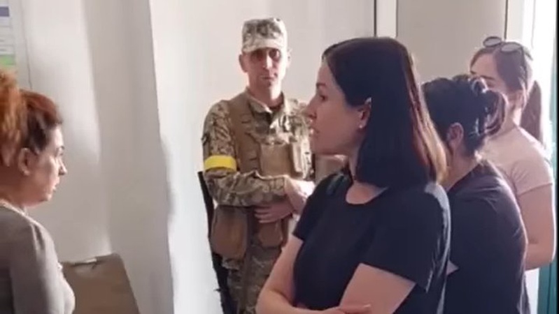 «Пускай и дальше привозят в закрытых гробах»: на Волині переселенці зчинили скандал через мову