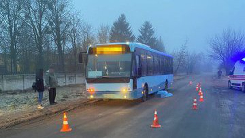 У Луцьку під колесами маршрутки загинула жінка