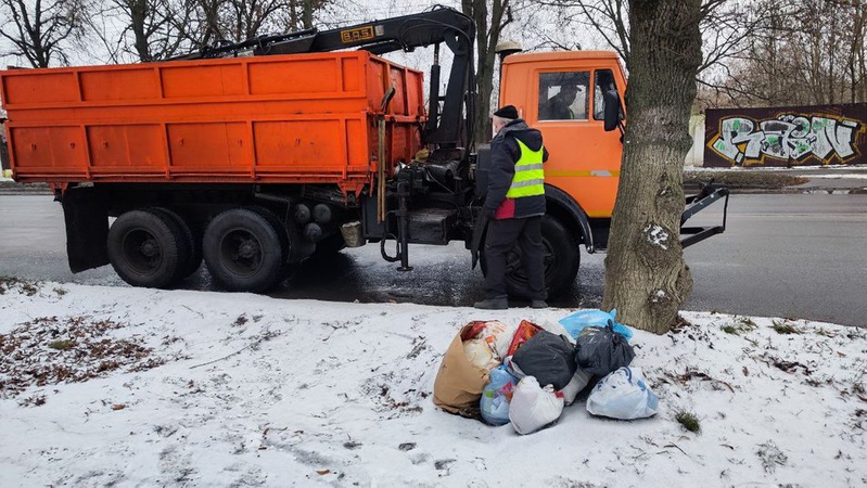 Лучан, які мешкають у приватному секторі, штрафуватимуть за сміття на узбіччях