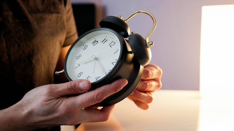 Переведення годинників 2024: чи скасувала Україна перехід на літній час