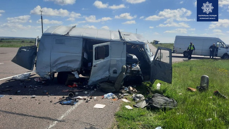 На Волині – автотроща через неуважного водія. ФОТО
