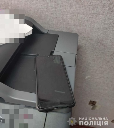 Їхали в автобусі: колишній чоловік вкрав у волинянки телефон