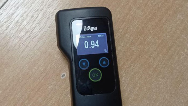 У Луцьку вночі спіймали п’яного 23-річного чоловіка за кермом «Ніссана»